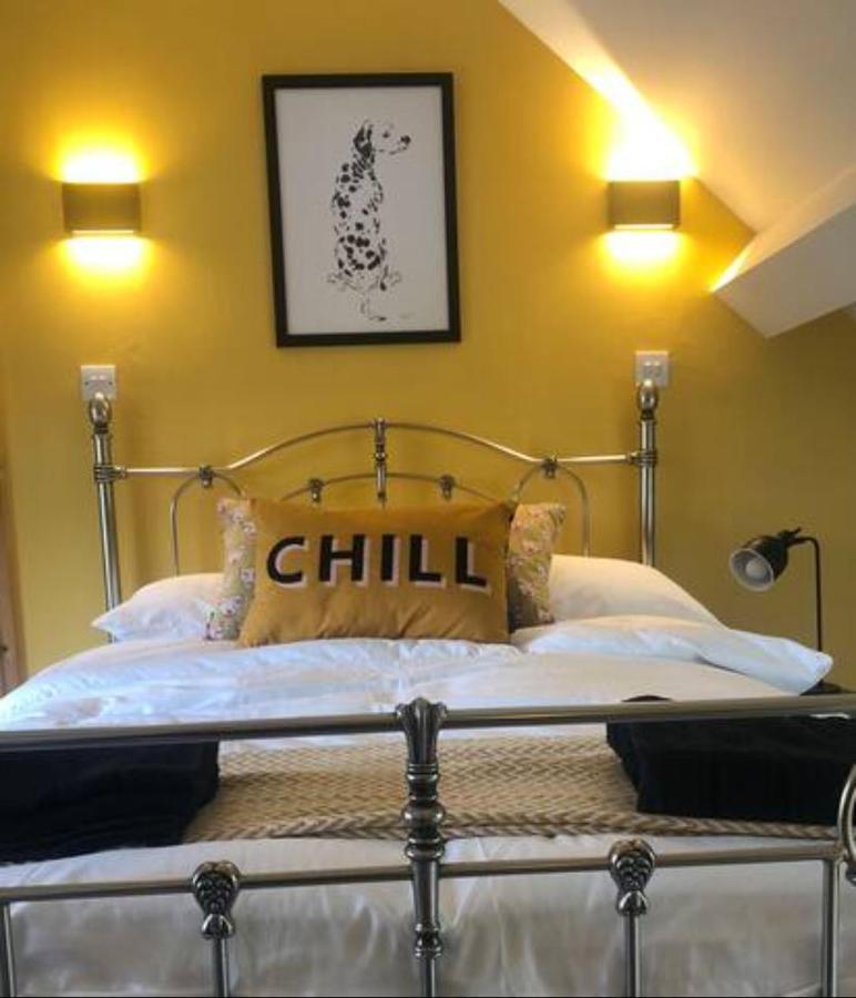 Hilltop House Is A Welcoming 2 Bedroom Property Matlock  Bagian luar foto