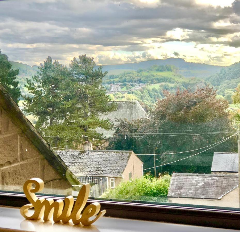 Hilltop House Is A Welcoming 2 Bedroom Property Matlock  Bagian luar foto
