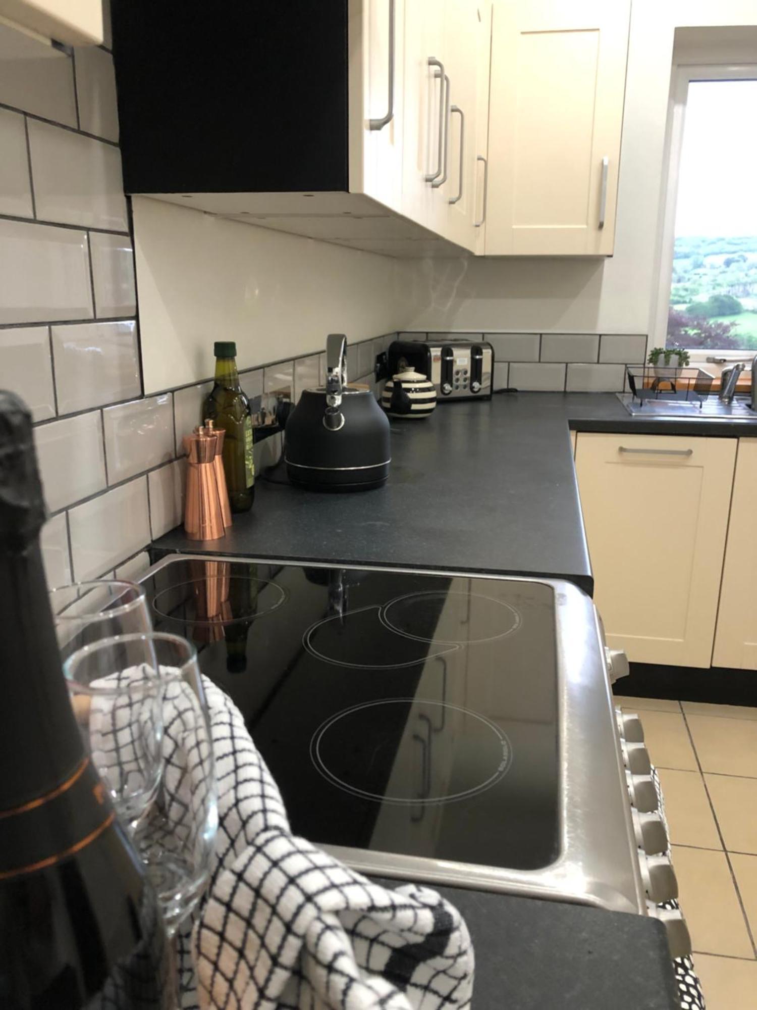 Hilltop House Is A Welcoming 2 Bedroom Property Matlock  Bagian luar foto